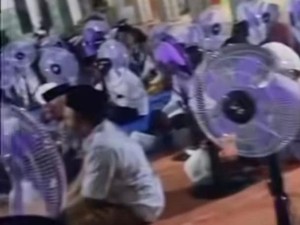 Viral Perayaan Maulid Nabi Unik di Madura, Berkatnya Kipas Angin!