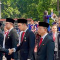 Jokowi Kasih Tanda Kehormatan Ini ke Bos INET dan APJII