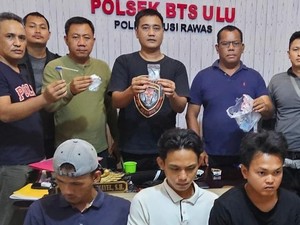 Edarkan Sabu di Area Perkebunan, 3 Pria di Mura Ditangkap Polisi
