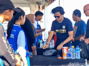 Petugas Tiket Sita Cilok-Alpukat Penonton MotoGP Mandalika