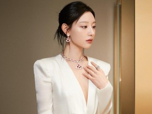 Kim Ji Won Dapat Tawaran Peran Dokter Jenius