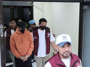 Video: Hasil Tes Urine Andrew Andika dan Kelima Rekannya