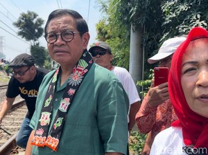 Curhatan Warga Cideng ke Pramono: Maju Kecebur Got, Mundur Kena Kereta