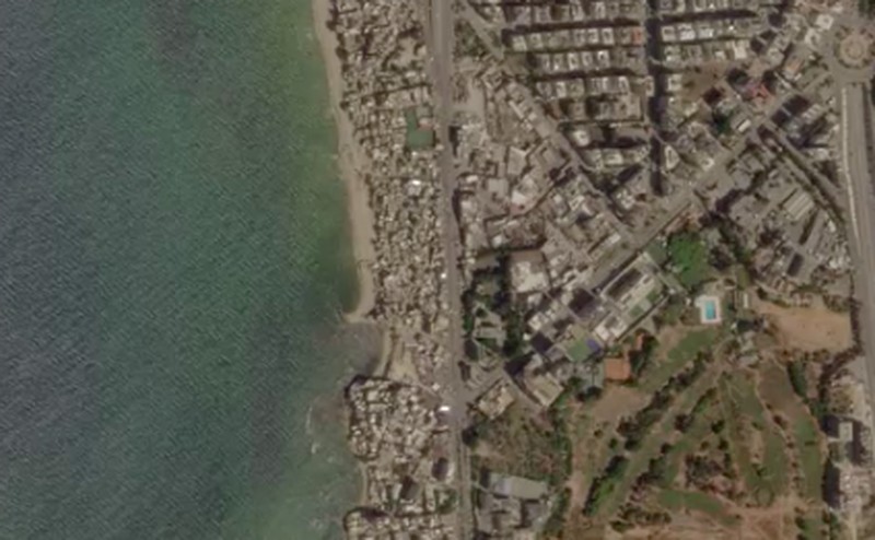 Citra satelit Dahiyeh dari Minggu (29 September) menunjukkan kerusakan di beberapa bagian pinggiran kota Beiru, Lebanon. (RETERS)