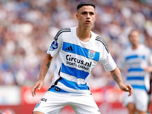 Kakak-Adik yang Bela Timnas Berbeda, Tijjani dan Eliano Terbaru