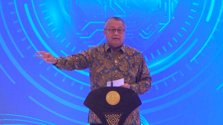 Gubernur Bank Indonesia, Perry Warjiyo saat memberikan sambutan dalam Peluncuran Central Counterparty (CCP) pada Senin (30/9/2024). (Tangkapan Layar Youtube Bank Indonesia)