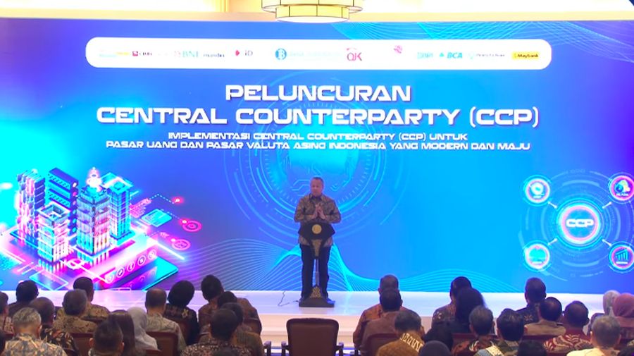 Gubernur Bank Indonesia, Perry Warjiyo saat memberikan sambutan dalam Peluncuran Central Counterparty (CCP) pada Senin (30/9/2024). (Tangkapan Layar Youtube Bank Indonesia)