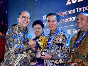 Jabar Raih Penghargaan Terbaik Pertama Anugerah Layanan Investasi 2024