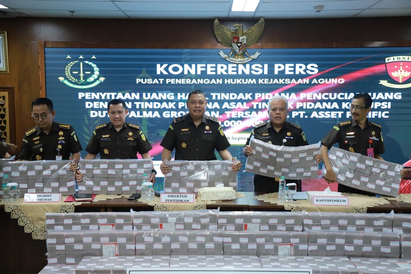 Penyitaan uang 450 milair kasus duta palma. (Dok. Kejaksaan Agung)