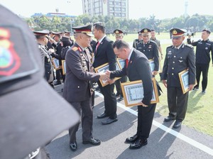 Penghargaan untuk AKBP Mirzal Usai Bongkar Narkoba Jaringan Internasional