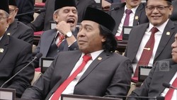 Dari Komeng - Ahmad Dhani, Ini Deretan Artis Sah Jadi Anggota Dewan