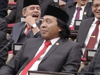Dari Komeng - Ahmad Dhani, Ini Deretan Artis Sah Jadi Anggota Dewan