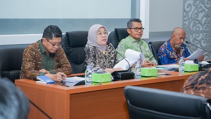 Direktur Jenderal Industri Kecil, Menengah, dan Aneka Kemenperin Reni Yanita (kedua dari kiri) saat Rilis Indeks Kepercayaan Industri (IKI), Snein (30/9/2024). (Dok. kemenperin)