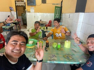 Kadis PMD Bone Foto Pose 3 Jari Diduga Kampanyekan Paslon, Bawaslu Usut