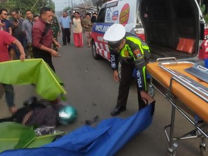 Jatuh dari Motor, Perempuan di Malang Tewas Terlindas Truk