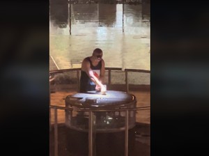 Viral Pria Curi Koin Keberuntungan dari Air Mancur Mal, Ternyata...