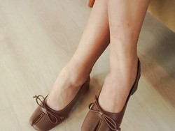 Rekomendasi Brand Sepatu Lokal yang Rilis Flats Unik, Modelnya Nggak Pasaran Rekomendasi Brand Sepatu Lokal yang Rilis Flats Unik, Modelnya Nggak Pasaran