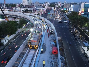 JakPro Uji Coba Jalur LRT Jakarta Velodrome-Rawamangun