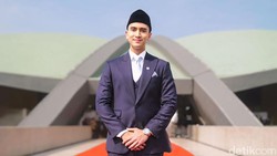 Komisi X DPR RI Bertabur Bintang: Ahmad Dhani, Denny Cagur-Verrell Bramasta