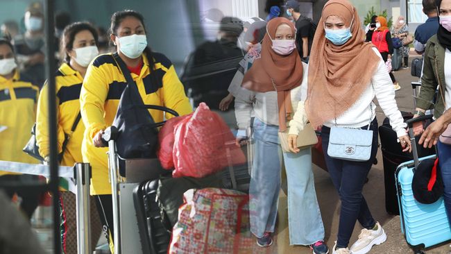 Fenomena #KaburAjaDulu: RI Untung, Duit Kiriman TKI Tembus Rp 255 T