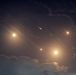 Kronologi-Fakta Serangan Iran ke Israel: Iron Dome Bobol-AS Buka Suara