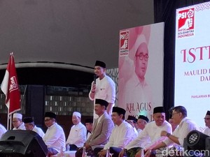 Kaesang Bagikan Umrah di Istigasah Kota Madiun: Kalau Semua, Saya Tekor!