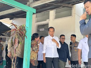 Tinjau RSUD Kefamenanu NTT, Jokowi Soroti Kapasitas Tempat Tidur-Alkes