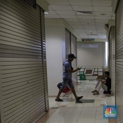 Penampakan Penjual Tanah Abang Banting Tulang Kala RI Dihantam Deflasi