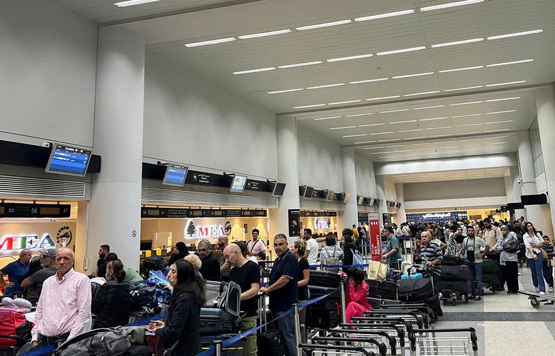 Suasana di Bandara Internasional Beirut-Rafic Al Hariri di Beirut, Lebanon, Rabu (2/10/2024). (REUTERS/Yara Abi Nader) Suasana di Bandara Internasional Beirut-Rafic Al Hariri di Beirut, Lebanon, Rabu (2/10/2024). (REUTERS/Yara Abi Nader)
