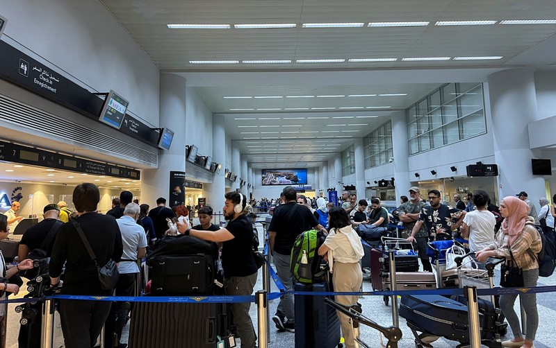 Suasana di Bandara Internasional Beirut-Rafic Al Hariri di Beirut, Lebanon, Rabu (2/10/2024). (REUTERS/Yara Abi Nader) Suasana di Bandara Internasional Beirut-Rafic Al Hariri di Beirut, Lebanon, Rabu (2/10/2024). (REUTERS/Yara Abi Nader)