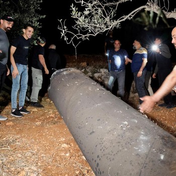 Penampakan Rudal Raksasa Iran yang Jebol Iron Dome, Buat Israel Bolong