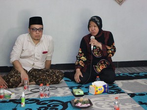 Pengasuh Ponpes Darul Hikam Joresan Ponorogo Puji Kepemimpinan Risma
