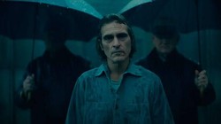 Ulah Joaquin Phoenix Bikin Ibu Harvey Dent Kaget Sampai Lompat