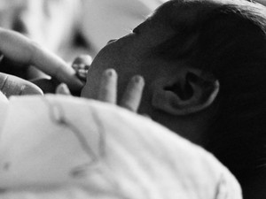 Putri Kurt Cobain & Putra Tony Hawk Punya Anak, Netizen: ini Bayi Paling Keren