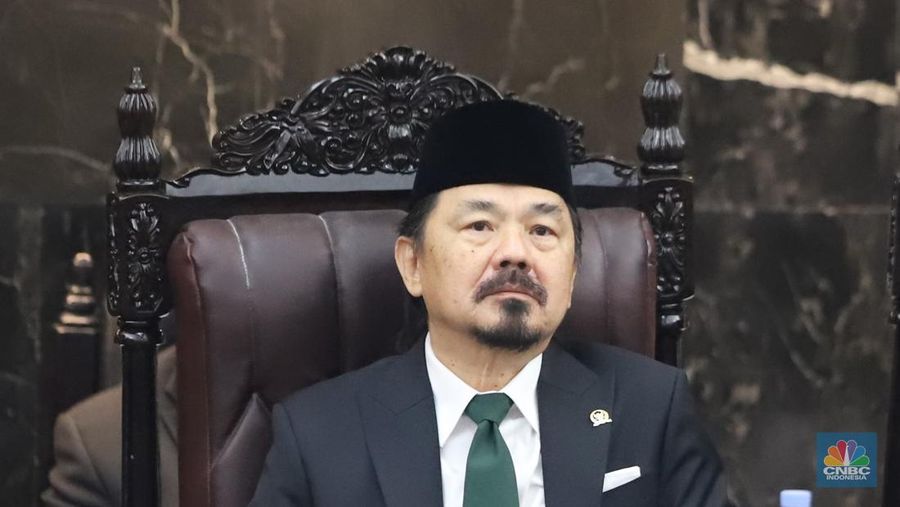 Rusdi Kirana usai dilantik sebagai Wakil Ketua MPR RI 2024-2029 di Gedung Nusantara, Kompleks Parlemen Senayan, Jakarta, Kamis, (3/10/2024). (CNBC Indonesia/Muhammad Sabki)