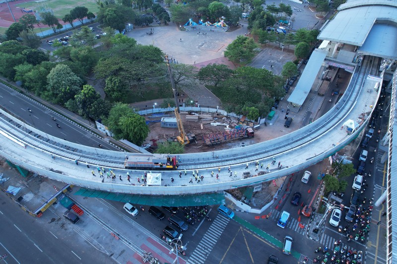Uji coba jalur (fast track) LRT Jakarta Fase 1B. (Dok. LRT Jakarta) Uji coba jalur (fast track) LRT Jakarta Fase 1B. (Dok. LRT Jakarta)
