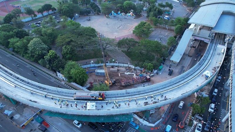 Uji coba jalur (fast track) LRT Jakarta Fase 1B. (Dok. LRT Jakarta)