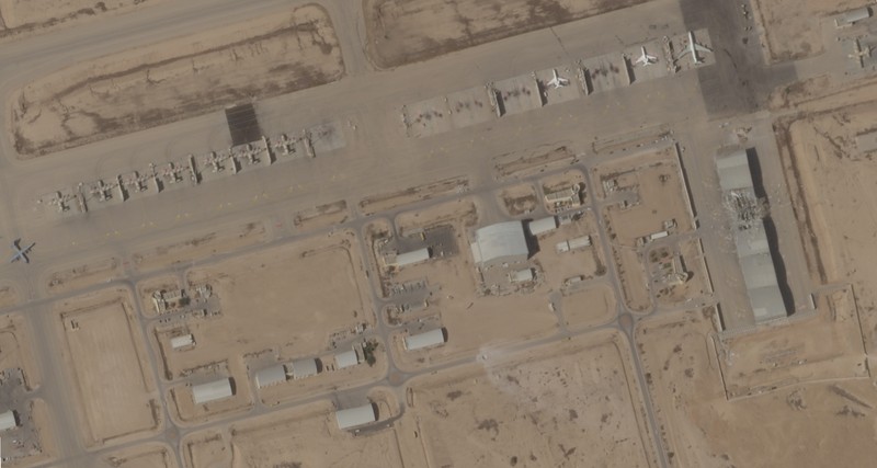 Gambar citra satelit menampilkan kondisi Pangkalan Udara Nevatim usai serangan salvo rudal balistik milik Iran ke Israel pada Selasa (1//10) malam waktu setempat. (Planet Labs PBC via AP) Gambar citra satelit menampilkan kondisi Pangkalan Udara Nevatim usai serangan salvo rudal balistik milik Iran ke Israel pada Selasa (1//10) malam waktu setempat. (Planet Labs PBC via AP)