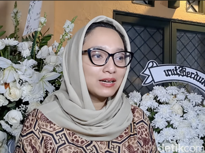 Sebelum Tiada, Marissa Haque Bagikan Mukena dan Selesai Baca Al-Quran