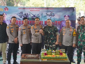 Polresta Sidoarjo Beri Kejutan di Hari Ulang Tahun  ke-79 TNI