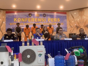 Baharkam Polri Tangkap 4 Pengelola Ilegal Benih Lobster di Banten