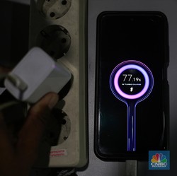 Jangan Cas HP di Sini, FBI Sudah Beri Peringatan Keras