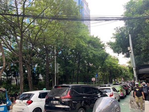 Lalu Lintas di Depan Stasiun Gondangdia Jakpus Arah Monas Macet