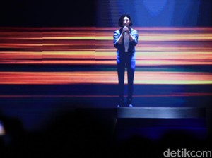 Tantri Kotak Gak Nyangka Bisa Nonton Nike Ardilla Manggung
