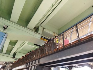 Antrean Horor di Stasiun Juanda Mulai Terurai Malam Ini