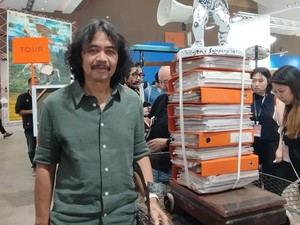 Wilujeng Sumping Neo Orba: Sentilan Tisna Sanjaya pada Era Kebablasan