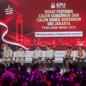 Potret Tiga Pasangan Cagub-Cawagub DKI Adu Visi Misi di Debat Perdana