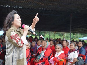 Pihak Satika-Sarlandy Pertanyakan Ijazah-KTP Cawabup Taput Deni Parlindungan