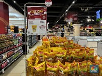 Jelang Akhir Tahun, Belanja Sembako Murah di Transmart Full Day Sale