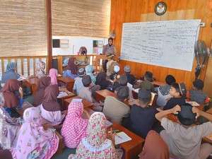 Aiptu Suhati Bangun Pondok Iqra hingga Jadi Guru Ngaji Anak-anak di Bone
